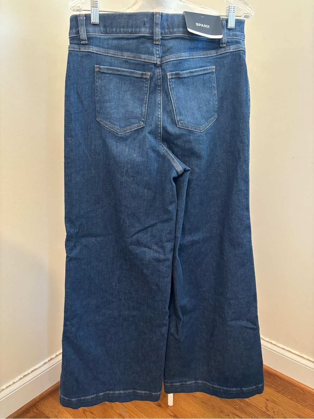 Spanx 2.0 SPANXshape Stretch
Pull On Wide Leg Jeans Size Large NWT - Picture 3 of 7